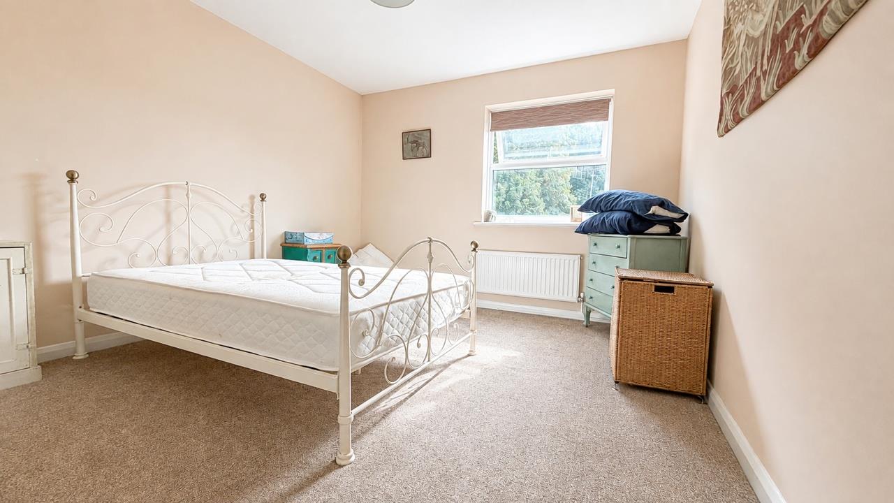 2 bed property in 65-66 St. Helens Road, Hastings